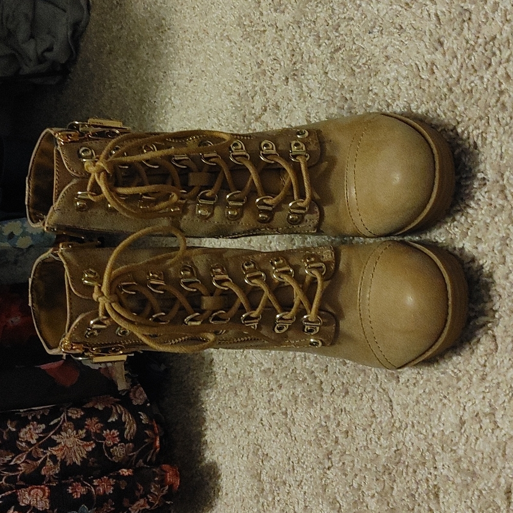 G by Guess Heeled Booties size 7